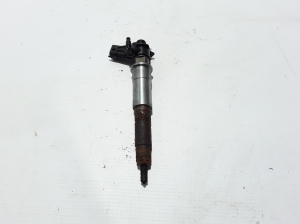  Fuel injector 