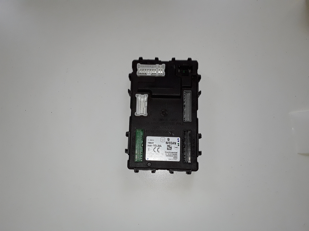 NISSAN 370 Z Z34 (2009–2026) Vadības bloks A2C53283034 NISSAN 370 Z Z34 (2009–2026) Vadības bloks A2C53283034