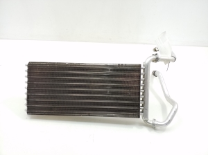  Interior shoulder radiator 