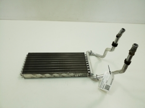  Interior shoulder radiator 