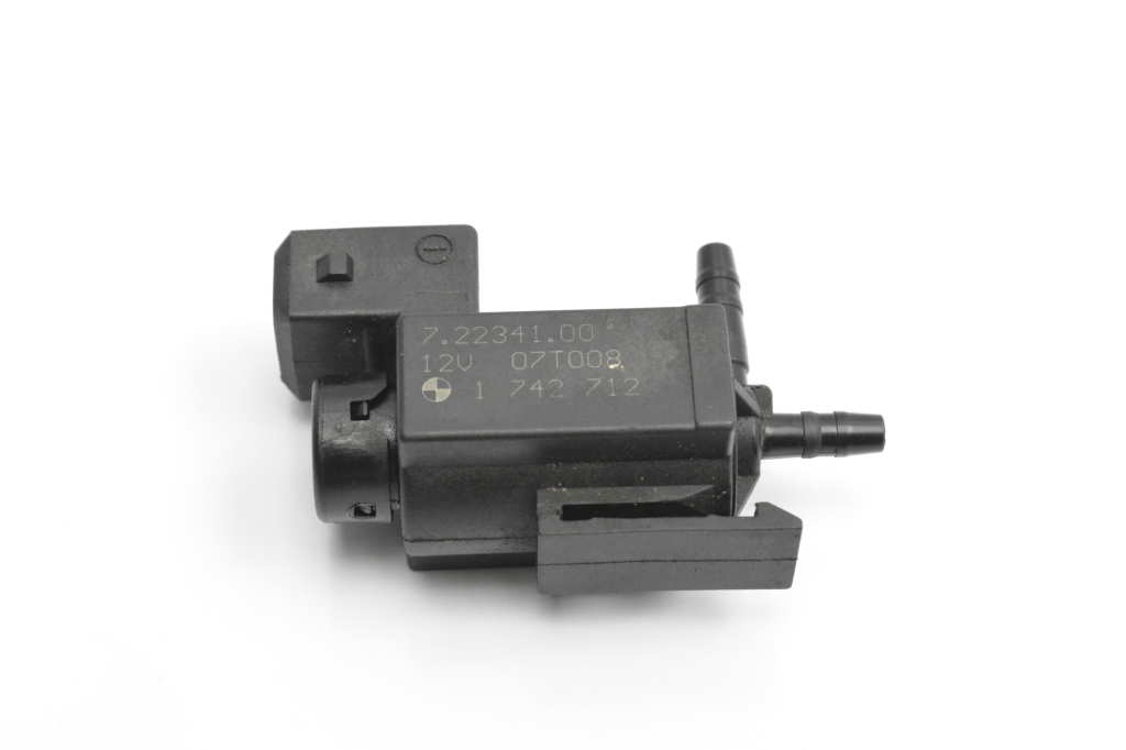 Used BMW 3 SERIES Solenoids 1742712