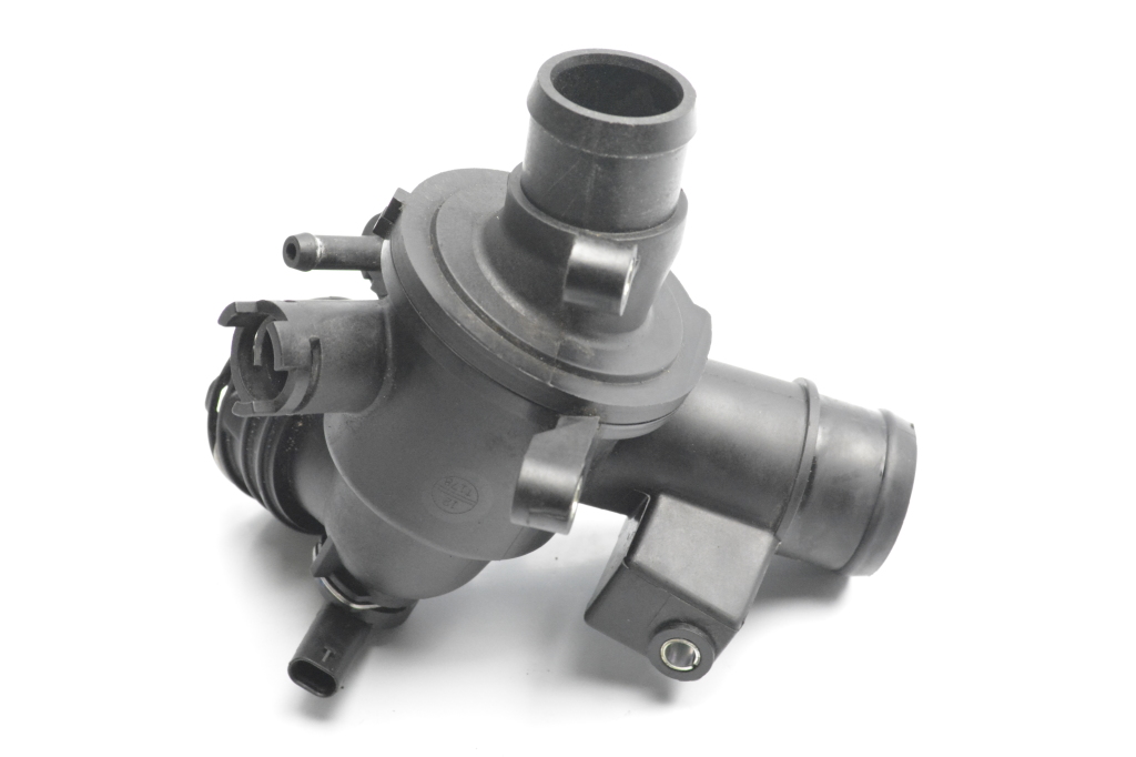 Used Mercedes Benz Sprinter Thermostat and its details A6512000615