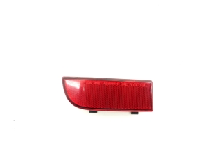   Rear bumper reflector 