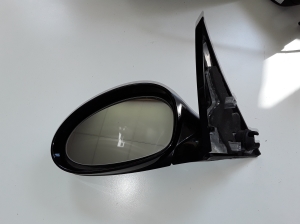  Side mirror and its details 