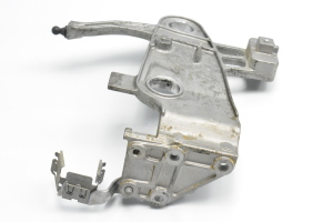 Mercedes Benz E-Class W212 (2009–2015) Luftfiltergehäusehalter A6510900041 - 3