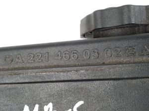 Mercedes Benz S-Class 221 (2005–2013) Ausgleichsbehälter Servolenkung A2214660302 - 2