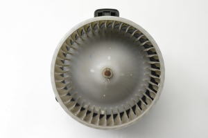 Land Rover Discovery III (2004–2009) Salongi puhuri mootor MF0160700880 - 2
