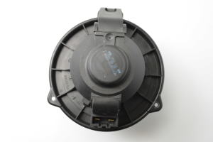 Land Rover Discovery III (2004–2009) Salongi puhuri mootor MF0160700880 - 3