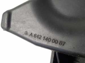 Mercedes Benz E-Class W211 (2002–2009) Muu paak A6421400087 - 3