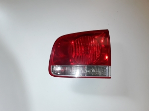 Volkswagen Touareg I (2002–2010) Tagatuli tagaluugil 28268003 - 3