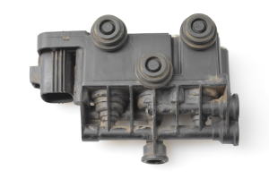 Land Rover Discovery III (2004–2009) Luftfederung Ventil RVH00055 - 2