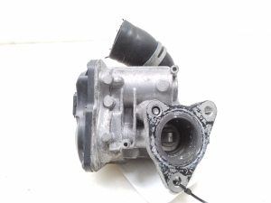  EGR valve 