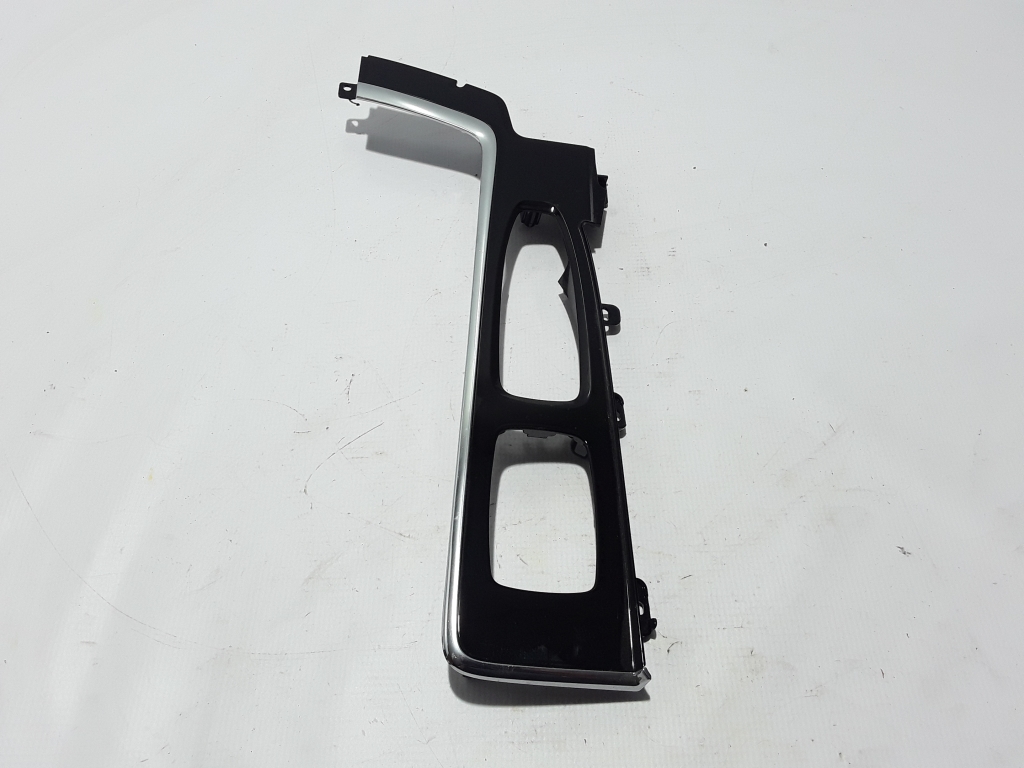 Used VOLVO XC90 Gear lever trim 31469937