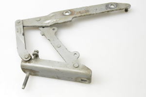 Land Rover Discovery III (2004–2009) Hood hinge 3K3780021 - 2