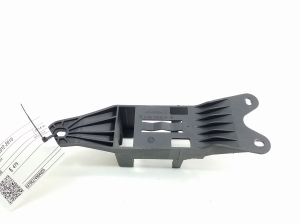 Mercedes Benz GL-Class 166 (2012–2015) Batteriehalter A1665450500