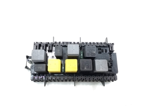 Fuse box bracket under the hood - A1669068201