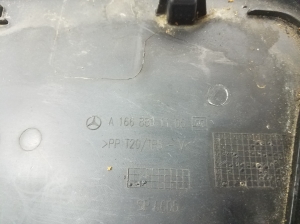 Mercedes Benz GL-Class 166 (2012–2015) Sonstiges Teil unter der Motorhaube A1668801105 - 3