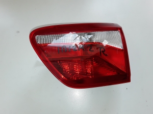 Tail light on trunk lid - 6J8945094