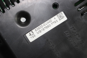 TOYOTA Yaris (2011–2020) Näidikuplokk 83800-0U430 - 4