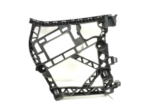 Rear bumper bracket - A1668801301