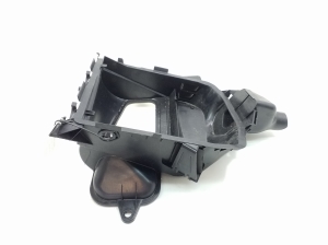 Mercedes Benz GL-Class 166 (2012–2015) Innenraumluftfiltergehäuse A1668300140 - 3