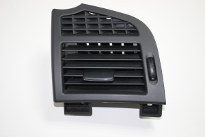  Interior panel ventilation grilles 