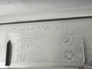 Mercedes Benz E-Class W212 (2009–2015) Sonstiges Teil der Heckklappenverkleidung A2126902130 - 2