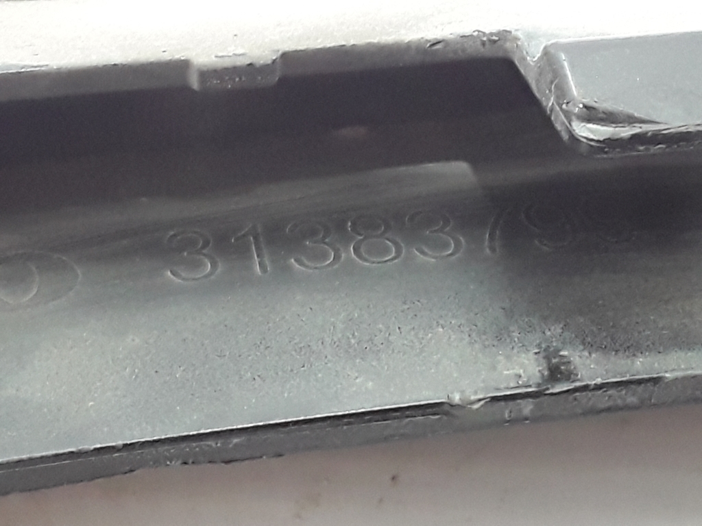 Used VOLVO XC90 Front bumper trim strip 31383800