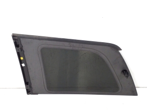 Mercedes Benz GL-Class 164 (2006–2012) Aizmugurējo sānu durvju trīsstūrveida stikls A1646702250 - 2
