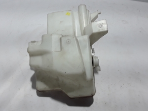 VOLVO V40 (2012–2019) Front washer fluid reservoir 31391615 - 2