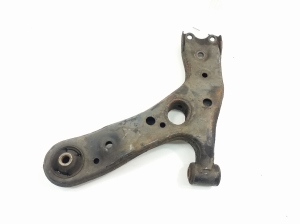 TOYOTA Verso (2009–2017) Querlenker vorne 480680F030 - 2
