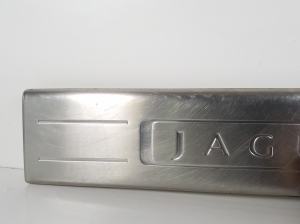 Jaguar XJ (2009–2026) Inner sill trim AW9313200AE - 3