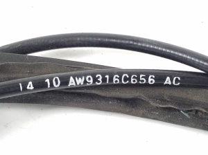Jaguar XJ (2009–2026) Kapoti avamise tross AW9316C656AC