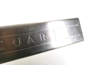 Jaguar XJ (2009–2026) Inner sill trim AW9313201AE - 5