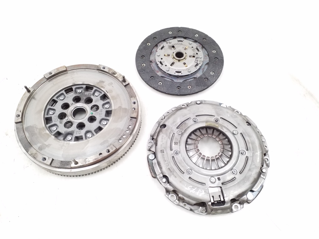 Used Opel Insignia Clutch and its parts