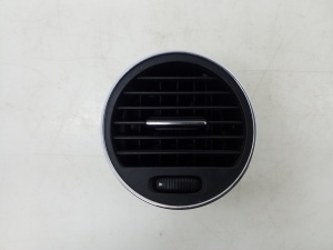   Interior panel ventilation grilles 