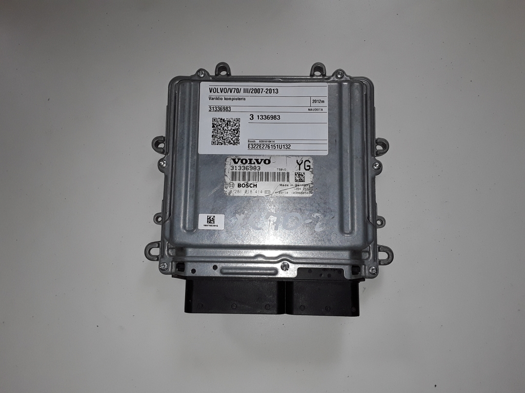 VOLVO V70 3 generation (2007-2020) Engine Control Unit ECU 31336983,1039S50500 26257683