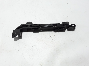  Front bumper bracket 