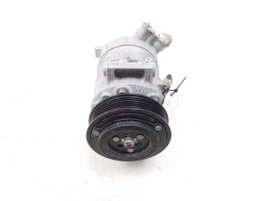   Air conditioner compressor 