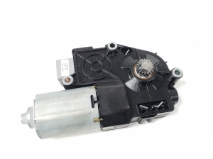 Mercedes Benz E-Class W212 (2009–2015) Katuseluugi mootor A2128200008 - 4