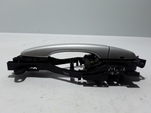 VOLVO V40 (2012–2019) Front door external opening handle and its details - 2