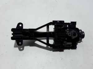 VOLVO V40 (2012–2019) Front door external opening handle and its details - 3