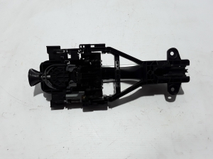 VOLVO V40 (2012–2019) Rear side door exterior handle and its parts - 3