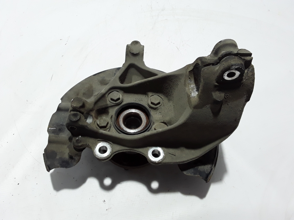 VOLVO V40 2 generation (2012-2020) Moyeu de roue avant gauche 31387652 22406458