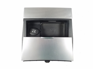 Mercedes Benz E-Class W207 (2009–2017) Salongi konsooli muu osa A2076804950 - 4