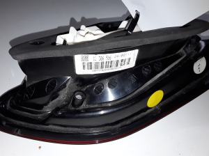 Opel Astra H (2004–2010) Tail light on trunk lid 13306586 - 2