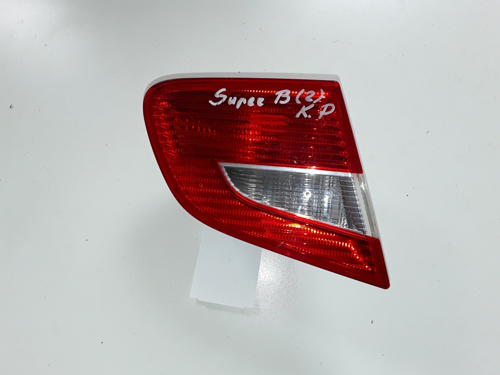 SKODA Superb 2 generation (2008-2015) Left Side Tailgate Taillight 08s3t5945093 26257545