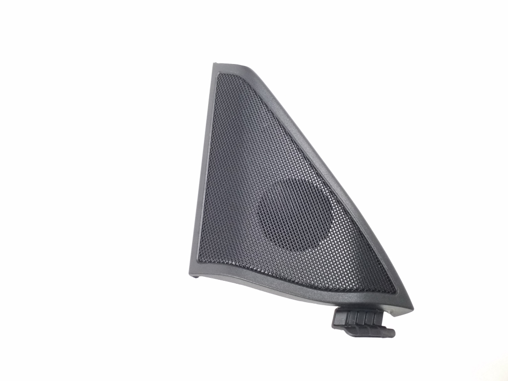 Mercedes Benz E-Class W212 (2009–2015) Esiukse muu osa A2127200148 Mercedes Benz E-Class W212 (2009–2015) Esiukse muu osa A2127200148
