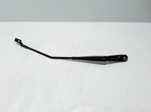 VOLVO V40 (2012–2019) Windshield wiper arm 31276060 - 3