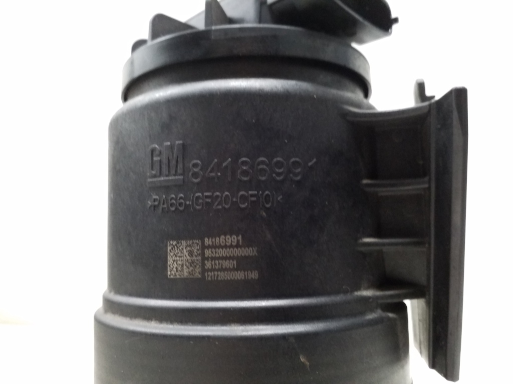 Used Opel Insignia Fuel filter housing 84186991